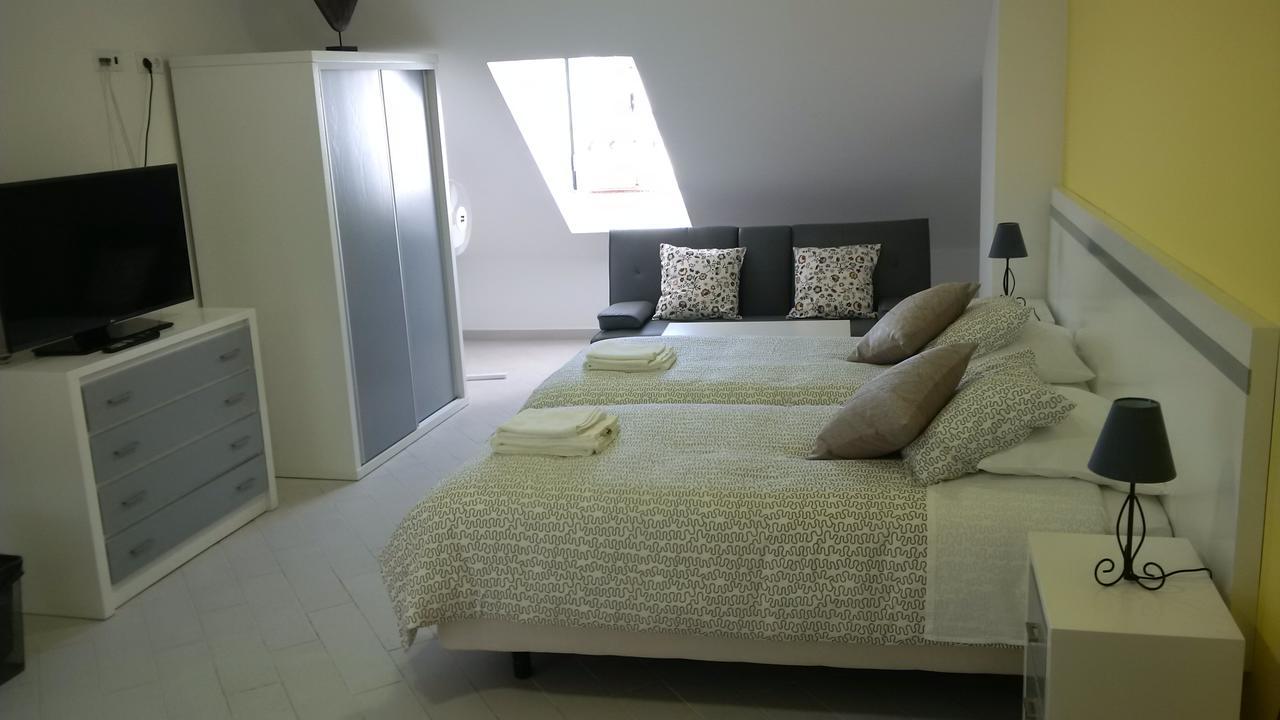 Oskar'S Tavira Guesthouse ภายนอก รูปภาพ