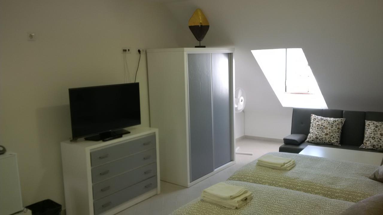 Oskar'S Tavira Guesthouse ภายนอก รูปภาพ